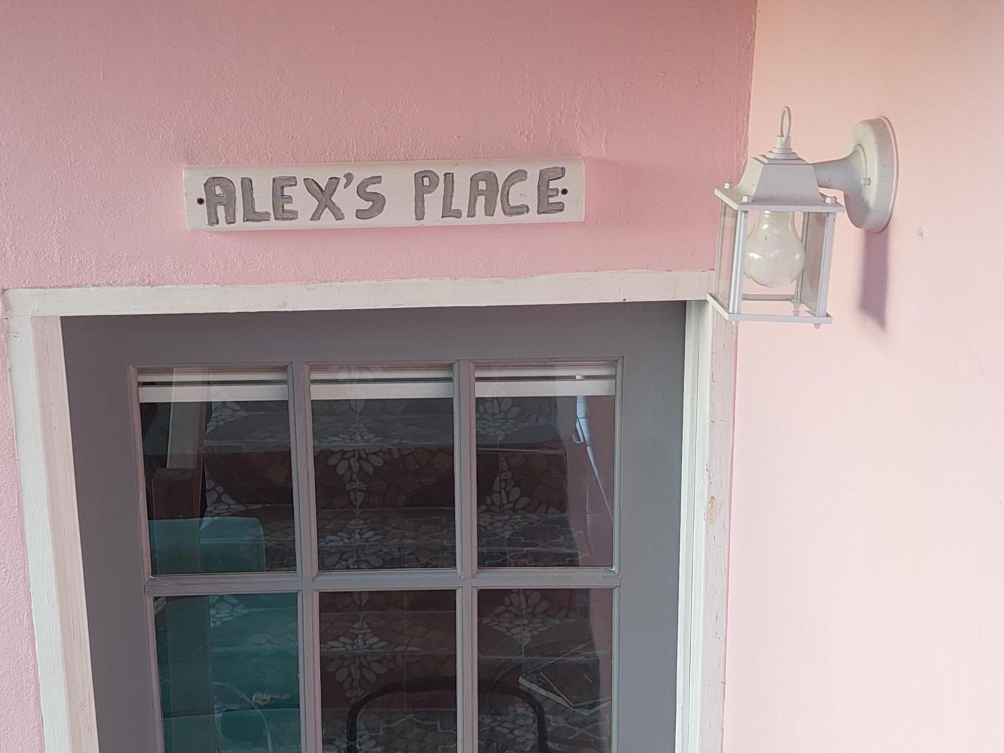 Alex'S Place - Tim Pappies 安东尼奥港 外观 照片